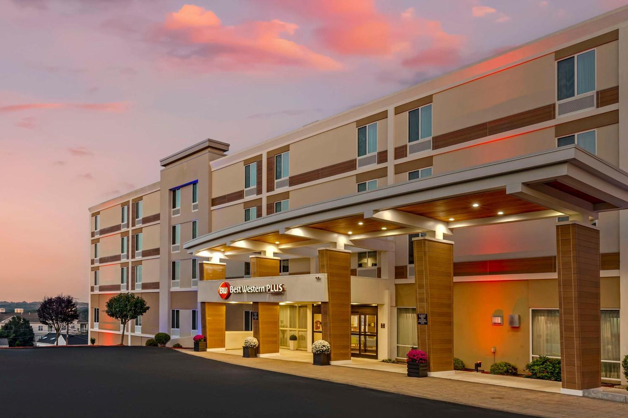 Best Western Plus North Shore Hotel Danvers Exteriör bild